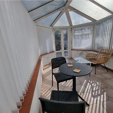 Сasa de vacaciones Modern 3 Bedroom House, 3 Bathroom, Secure Parking, Wi-fi & Garden Leeds (West Yorkshire)